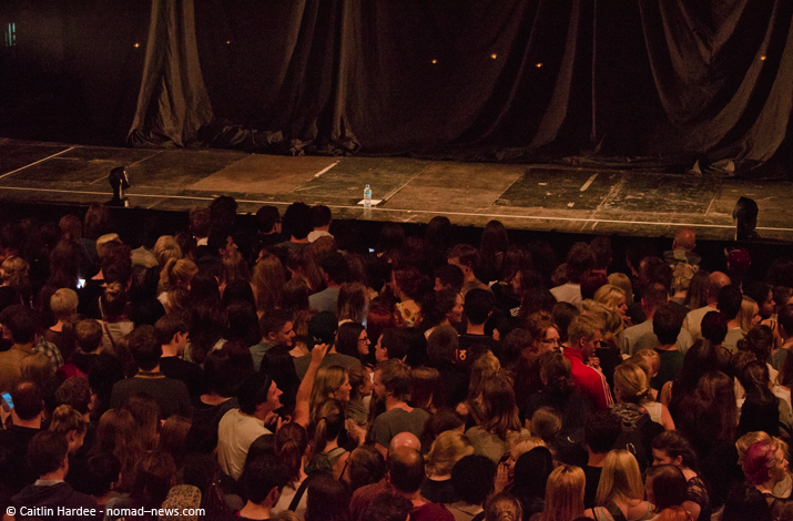 Crowd waits for Lorde to take the stage in Berlin. Copyright: Caitlin Hardee, Nomad News.